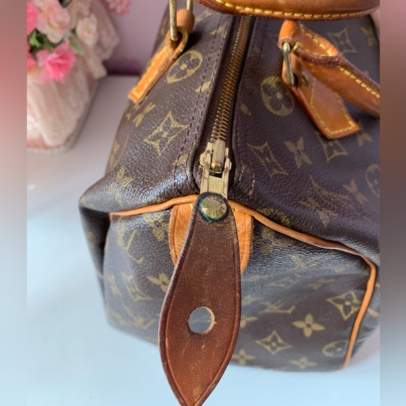 LOUIS VUITTON Speedy 30 Handbag - Picture 6 of 12